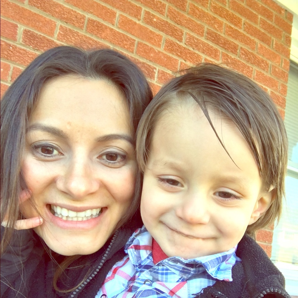 Meet your Posher, Dinora